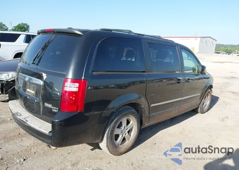 2010 Dodge Grand Caravan Sxt z USA, uszkodzony, nr VIN 2D4RN5D1XAR180316